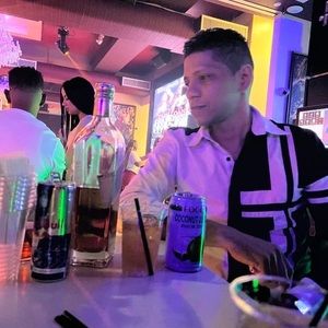 Meet your Posher, Alejandro